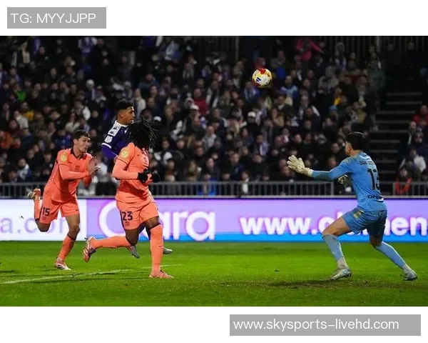 热刺逆转巴萨上演经典大战国王杯激战引发全场狂欢