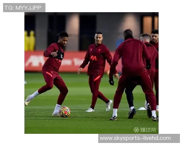 欧冠激战利物浦小胜波尔图转会传闻引发热议全场沸腾