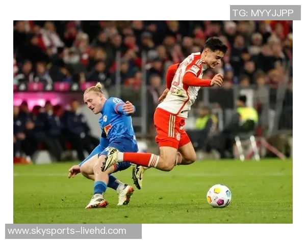 意甲激战:多特蒙德与利物浦鏖战至平局全场沸腾瞬间回顾 意甲激战:多特蒙德与利物浦鏖战至平局全场沸腾瞬间回顾