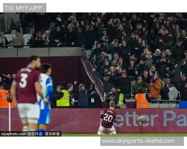 意甲大战尤文图斯狂胜热刺五球大捷引发全场热烈反响