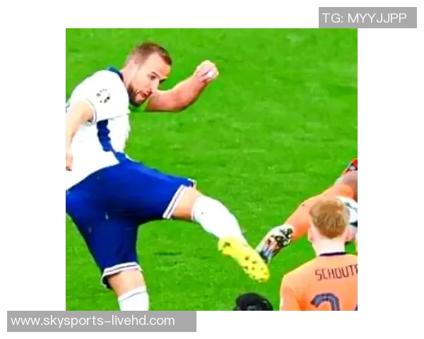 莱比锡大胜波尔图引发争议判罚全场沸腾的欧联杯之夜 莱比锡大胜波尔图引发争议判罚全场沸腾的欧联杯之夜