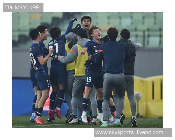 中超大战：莱比锡狂胜热刺四球战术解析引发全场热议