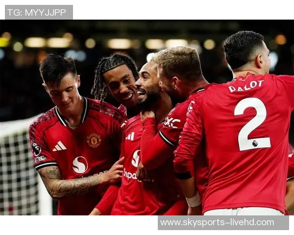 曼联逆转巴萨精彩绝伦足总杯赛后点评引发热议