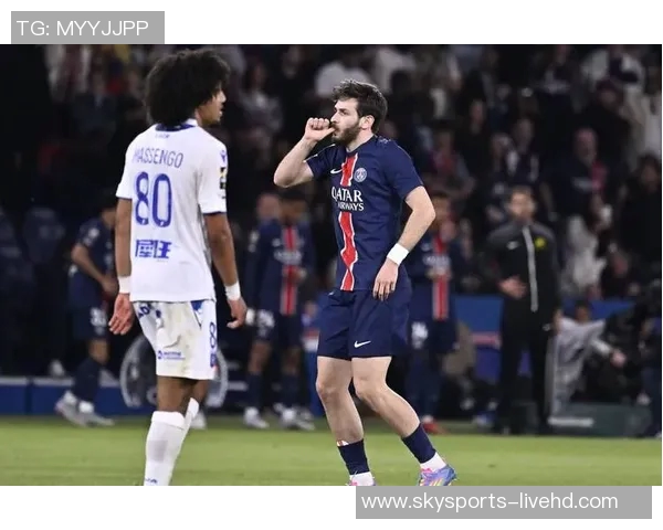 世界杯经典对决：那不勒斯险胜巴黎圣日耳曼全场神扑引发热议